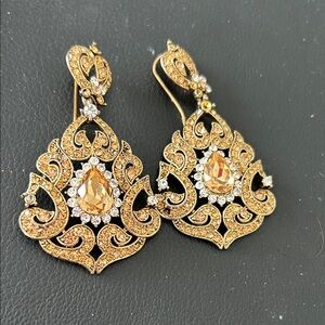 Elegant Gold and Silver Filigree Earrings